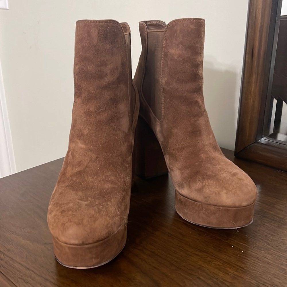 Sam Edelman Abella Platform Chelsea Boot